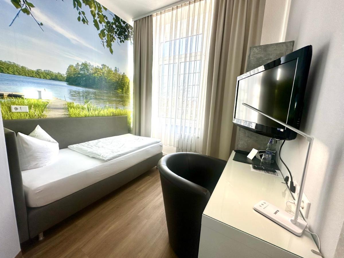 Hotel "Central" Inh Carolin Krause 비터펠드 울펜 외부 사진